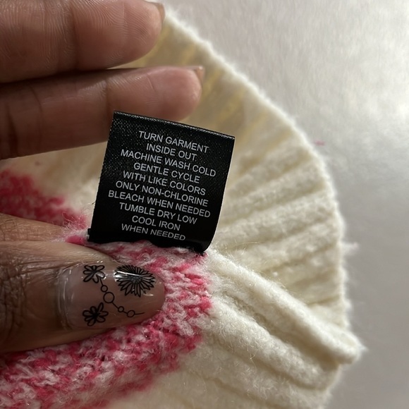 MAJOR LABEL GROUP π©· Sz: Small π  Long Sleeve Sweater π White/Pink π Acrylic - Picture 5 of 7